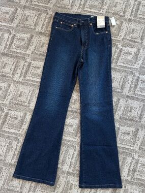 NWT GAP High Rise 70s Flare Stretch Jeans 12L (31L)